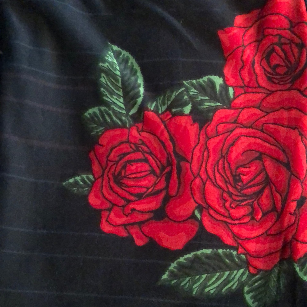 LuLaRoe red rose legging